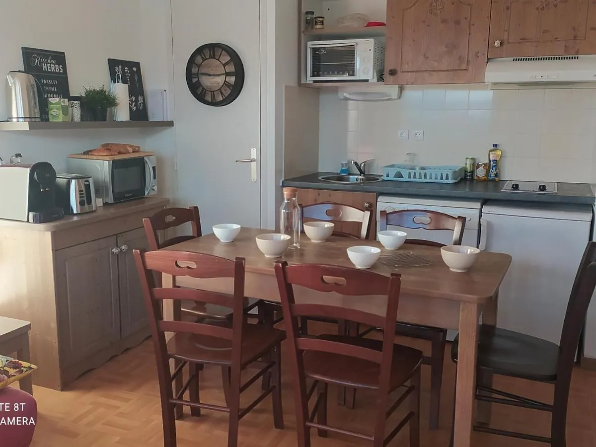 Apartment Appartement 6 Pers, Pied Des Pistes, Balcon, 3*, Animaux Non Admis - Fr-1-549-116 Chamrousse France